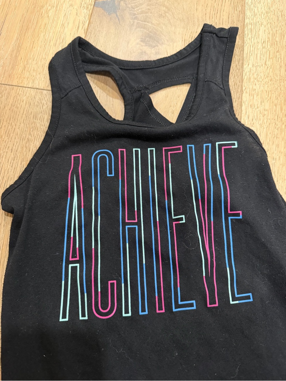 Girls Black Athletic Shorts and tank top - Picture 4 of 5